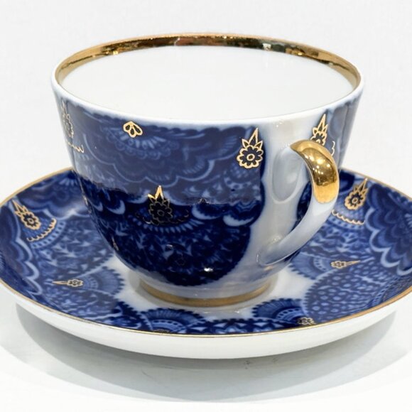 Vintage Lomonosov "Fans and Flowers" Cobalt Blue Teacup and Saucer - Picture 3 of 9